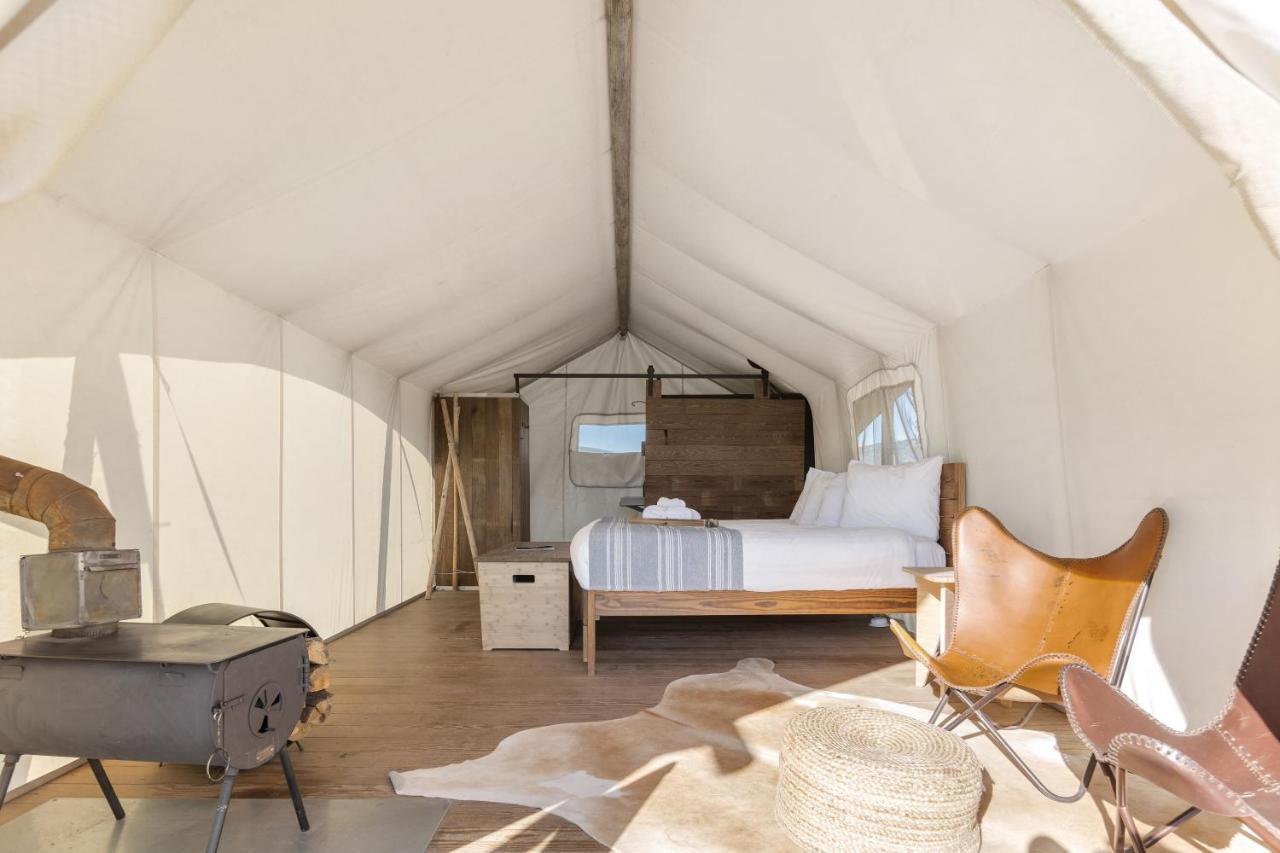 Under Canvas Уест Йелоустоун Екстериор снимка