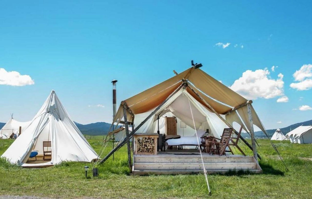 Under Canvas Уест Йелоустоун Екстериор снимка